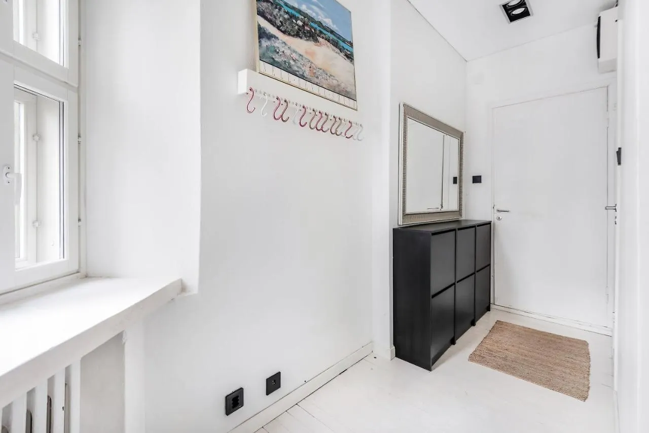 1Br Modern And Luminous With Top Amenities Helsinki Apartment