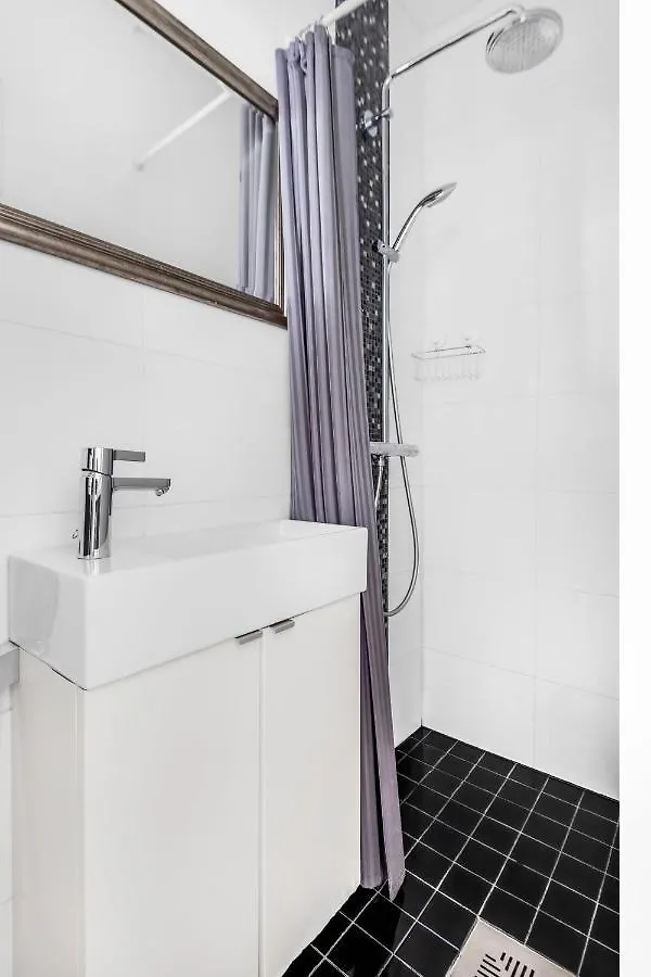 1Br Modern And Luminous With Top Amenities Helsinki